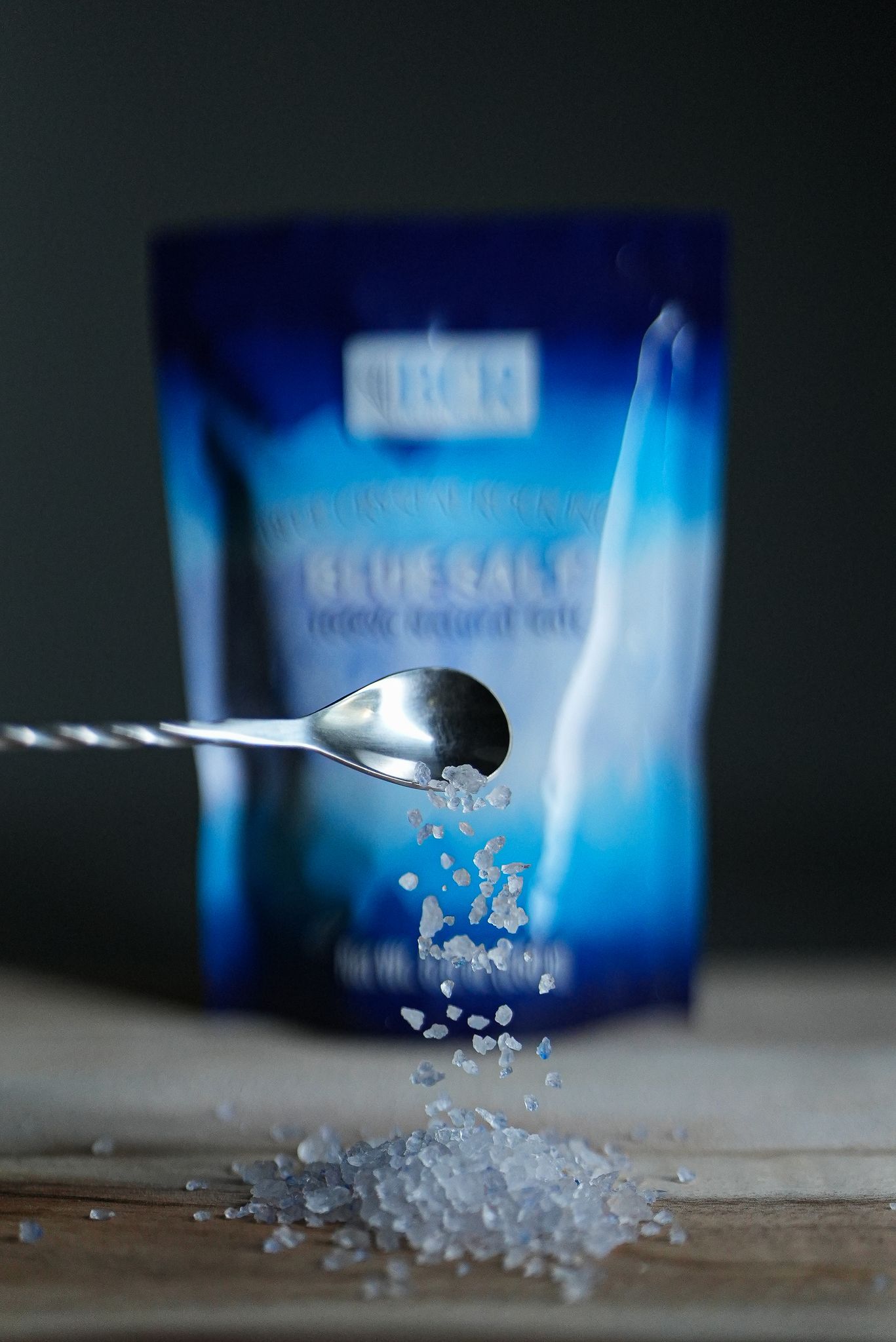 Natural dye free blue crystal rock salt coarse grain